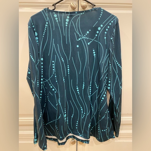 Noracora women’s top size large- green button down - Picture 2 of 5